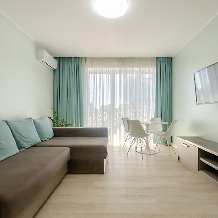 21-212 Petrovdom In Mint Apartments At Rc Kvartet Near Central Railway Station キエフ エクステリア 写真